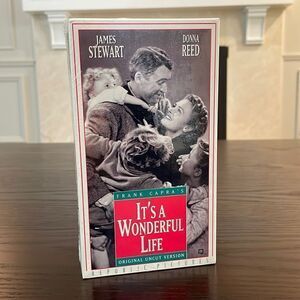 ✨HOST PICK✨It’s a Wonderful Life Original Version VHS sealed in original package